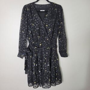 UNTUCKit Black Star Print Long Sleeve Wrap Dress